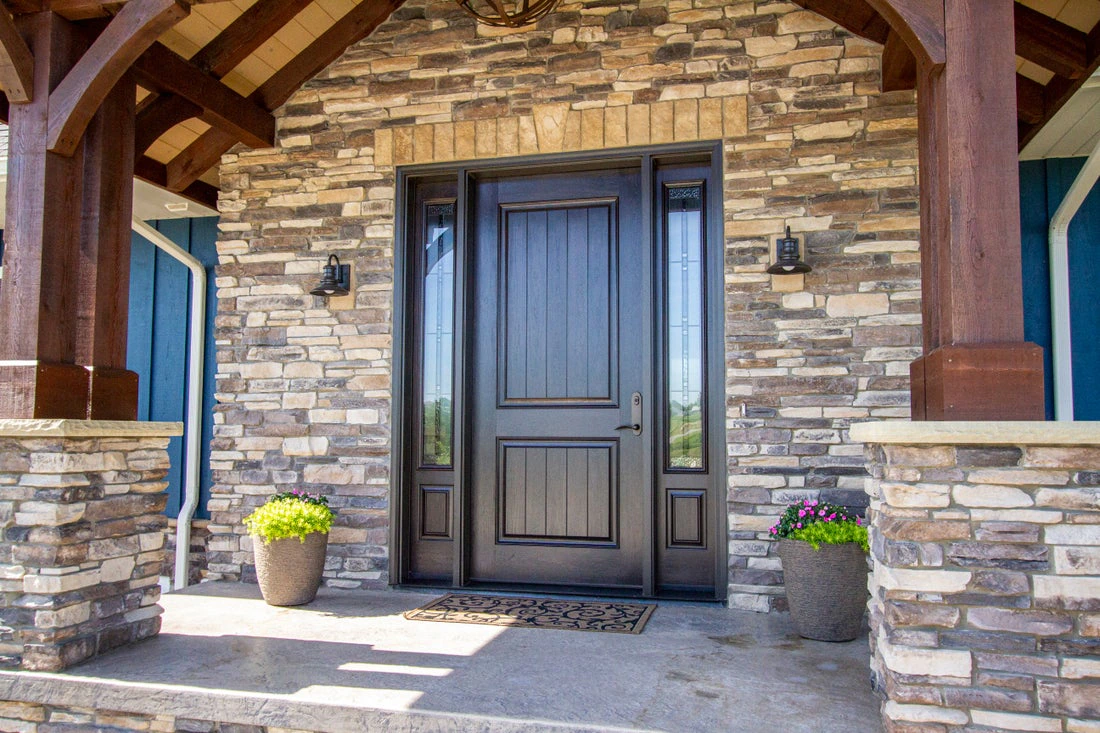 Single Door Double Sidelight 1